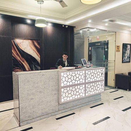 Hotel Almora Sky Near By Delhi International Airport With - Free Airport Pickup And Drop Нью-Делі Екстер'єр фото